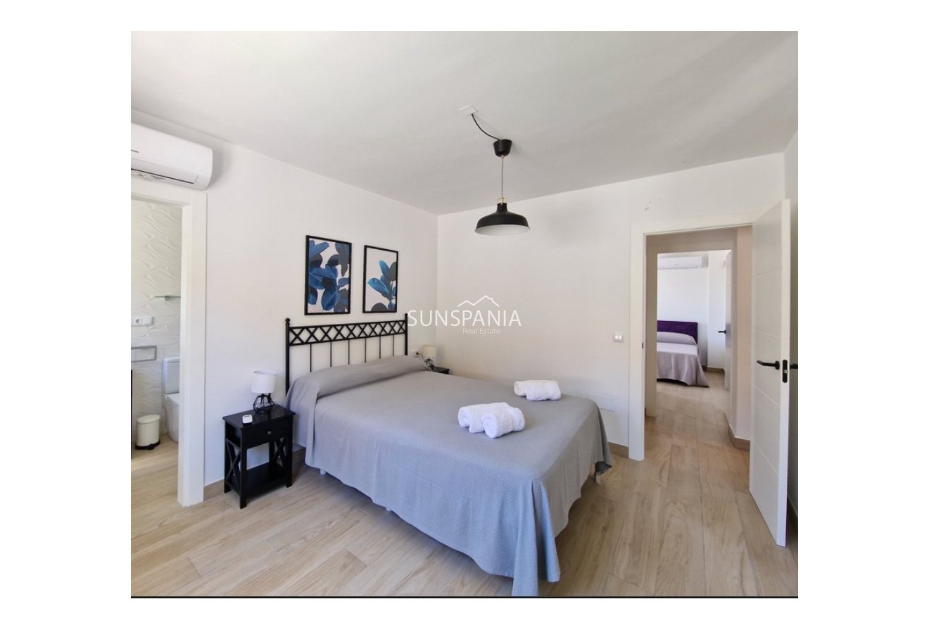 Obra nueva - Chalet -
Ciudad Quesada - Doña Pepa