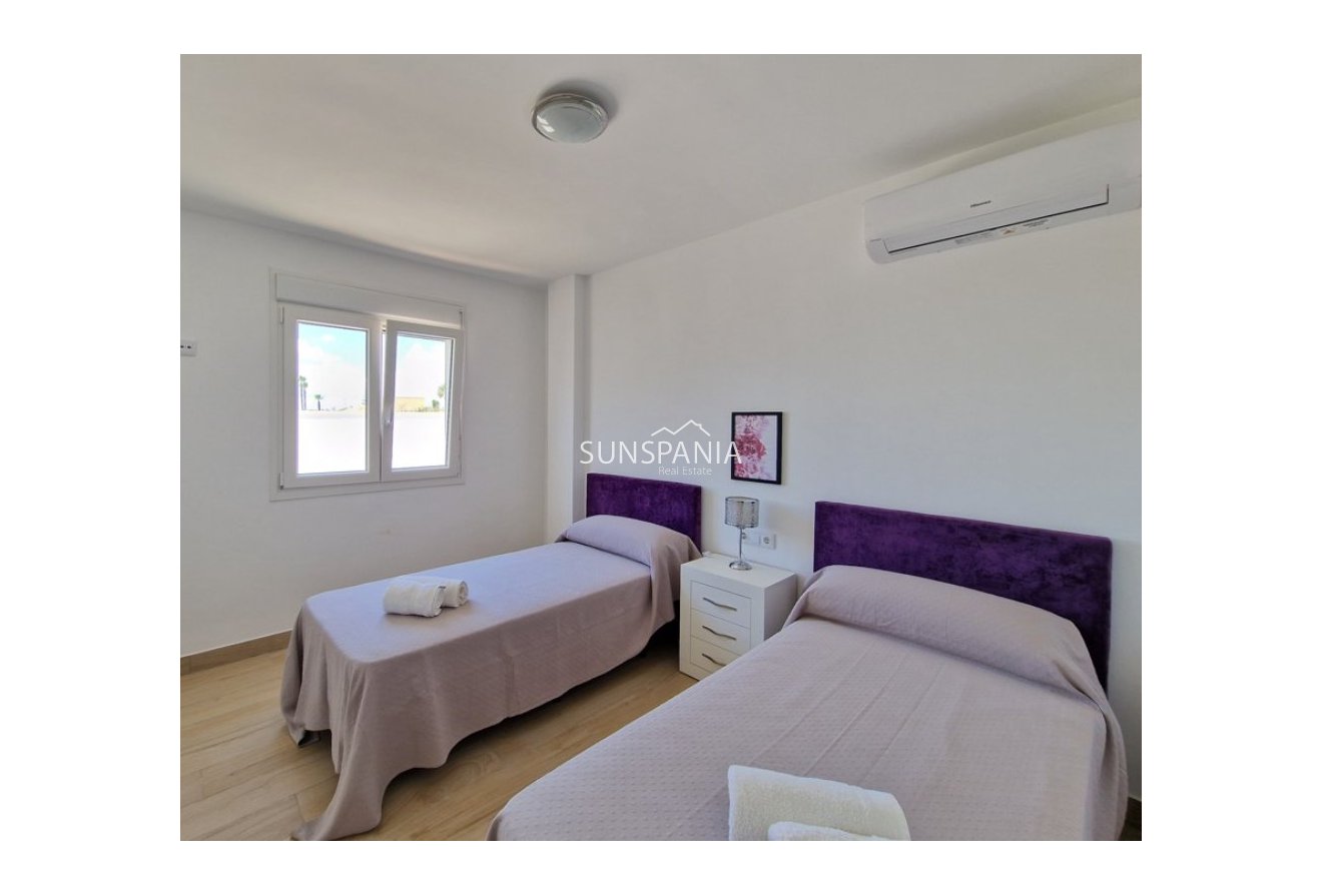 Obra nueva - Chalet -
Ciudad Quesada - Doña Pepa