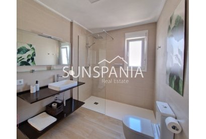 Obra nueva - Chalet -
Ciudad Quesada - Doña Pepa