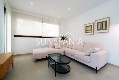 Obra nueva - Chalet -
Almoradí - Las Heredades