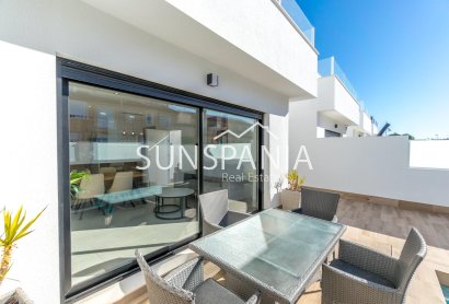 Obra nueva - Chalet -
San Pedro del Pinatar - Polideportivo