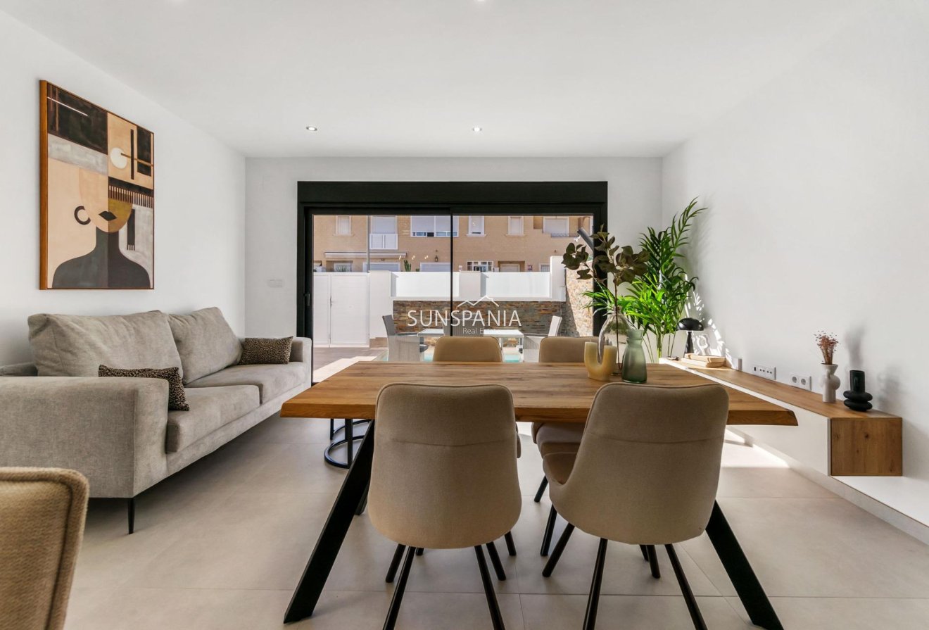 Obra nueva - Chalet -
San Pedro del Pinatar - Polideportivo