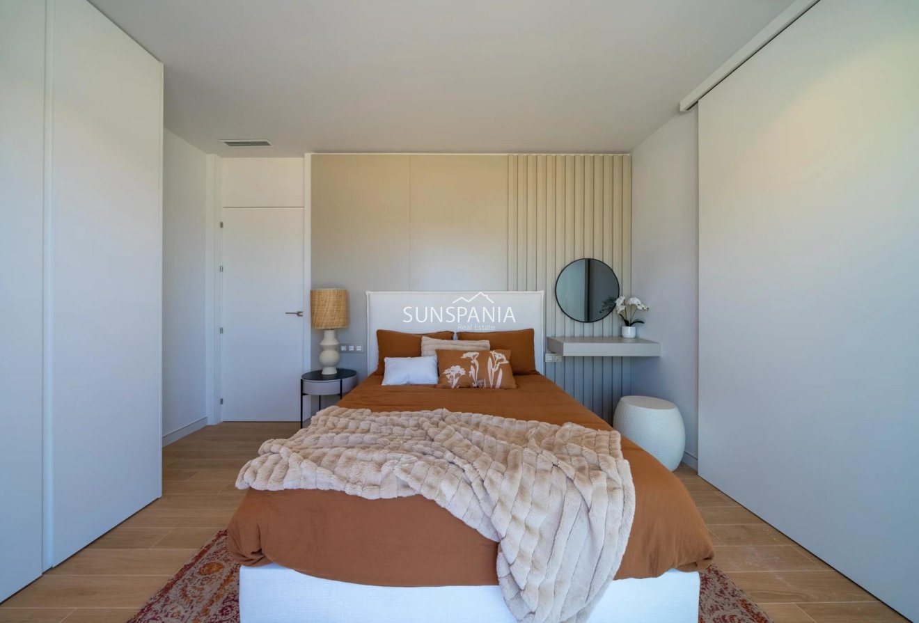 Obra nueva - Chalet -
Finestrat - Golf Bahia