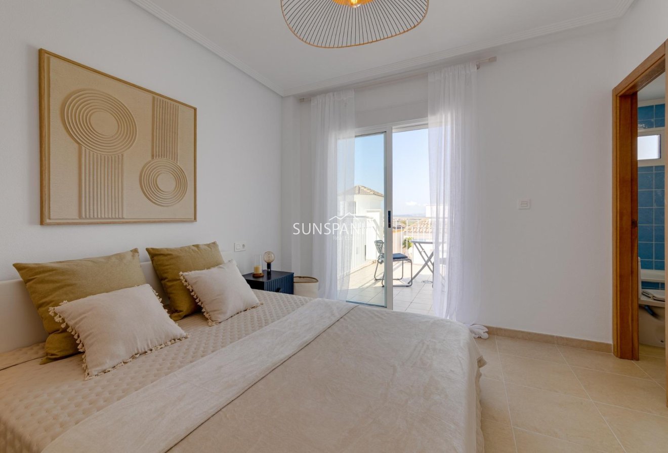 Obra nueva - Chalet -
San Fulgencio - El Oasis