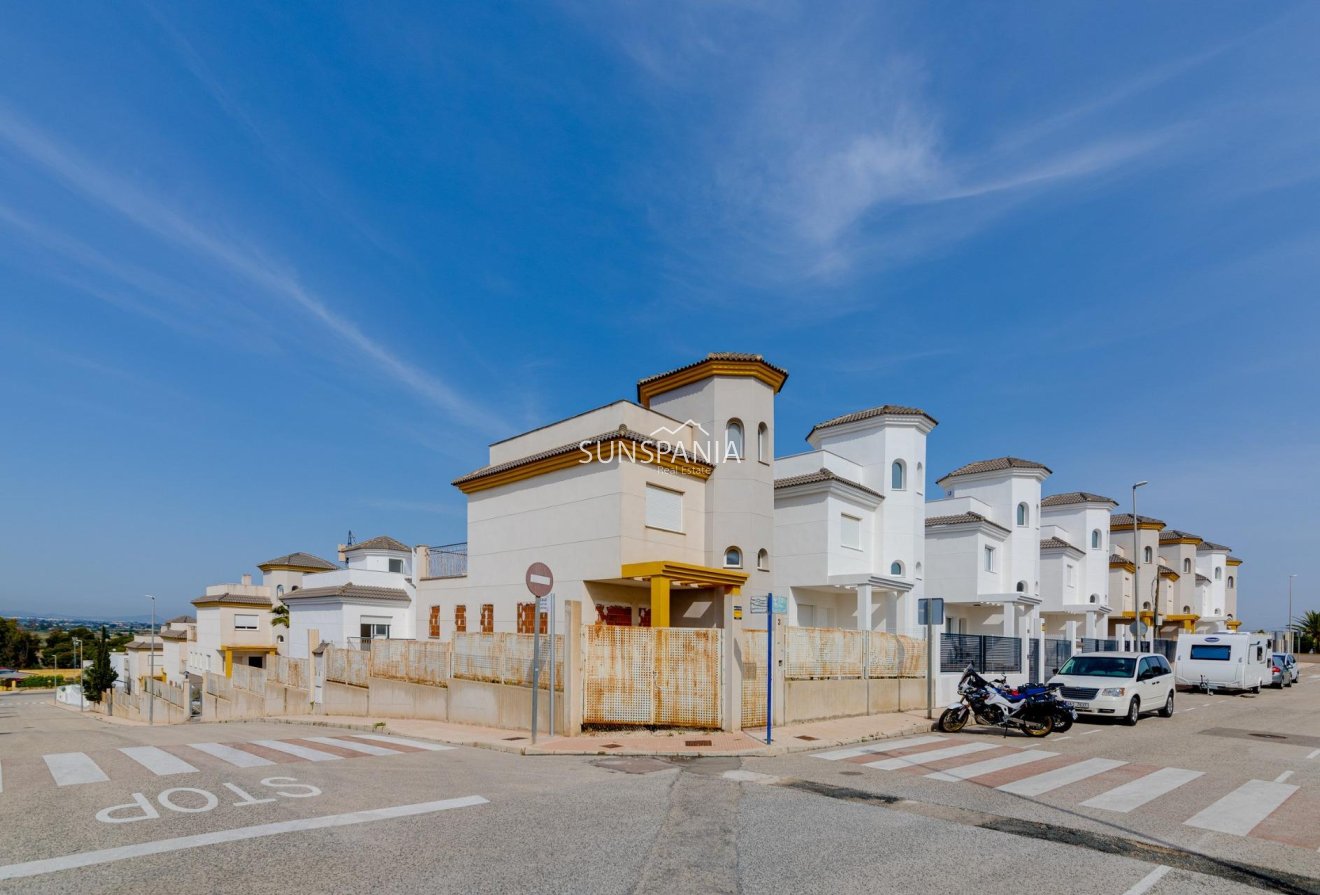 Obra nueva - Chalet -
San Fulgencio - El Oasis