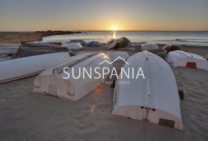 Obra nueva - Piso -
Torrevieja - Altos del Sol