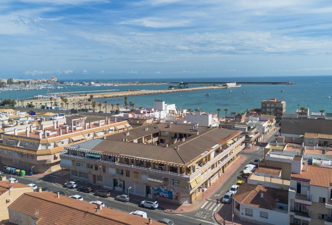 Nouvelle construction - Appartement -
Torrevieja - Playa Los Naufragos