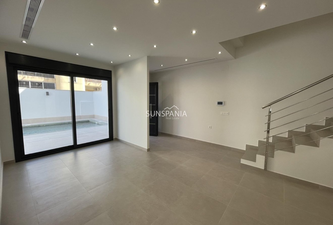 New Build - Villa -
Almoradí - Heredades