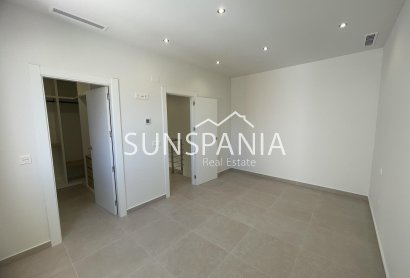 New Build - Villa -
Almoradí - Heredades