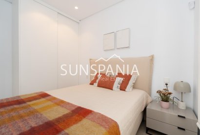 Obra nueva - Chalet -
La Marina - El Pinet