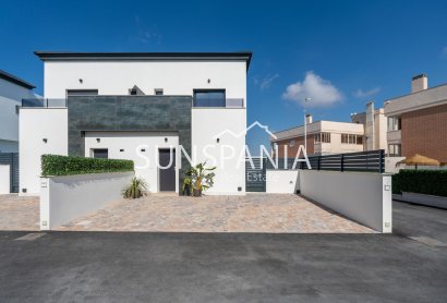 Obra nueva - Quad House -
Gran Alacant