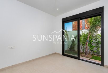 Obra nueva - Piso -
Pilar de la Horadada - Parque del Mediterraneo