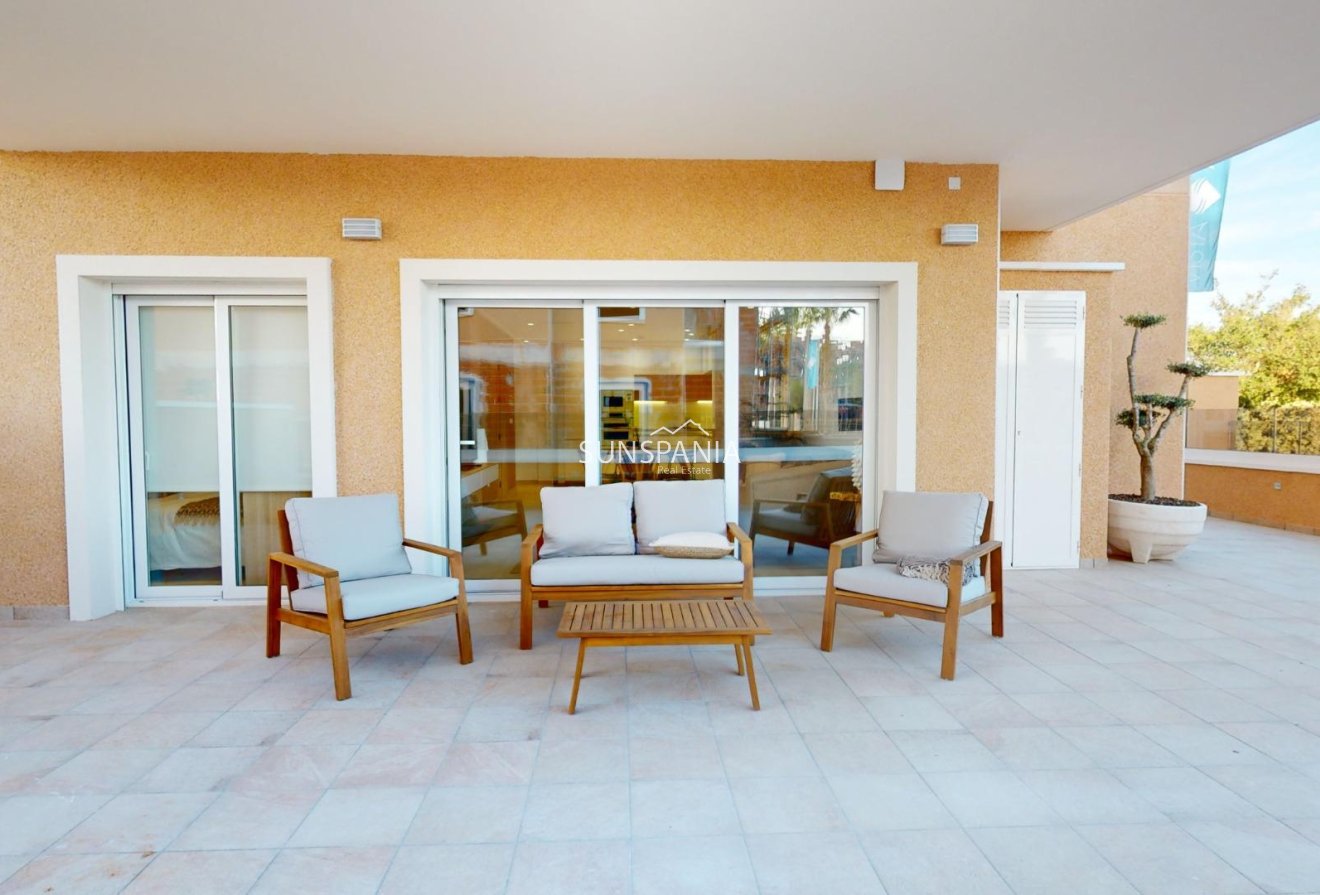 Obra nueva - Piso -
Guardamar del Segura - El Raso