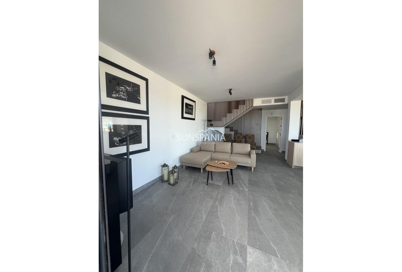 Obra nueva - Adosado -
Polop - PAU1