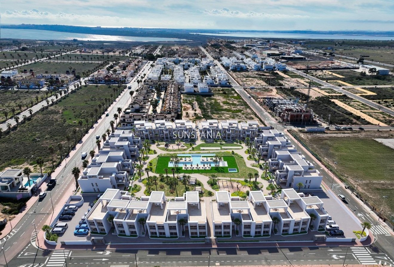 Obra nueva - Piso -
Ciudad Quesada - Lo Marabú