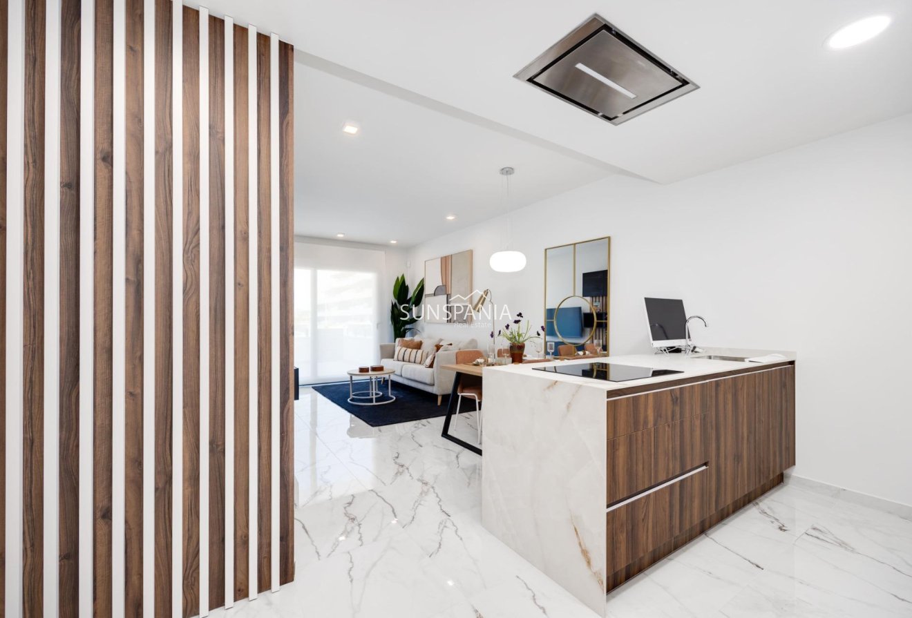 Obra nueva - Piso -
San Miguel de Salinas - Pueblo