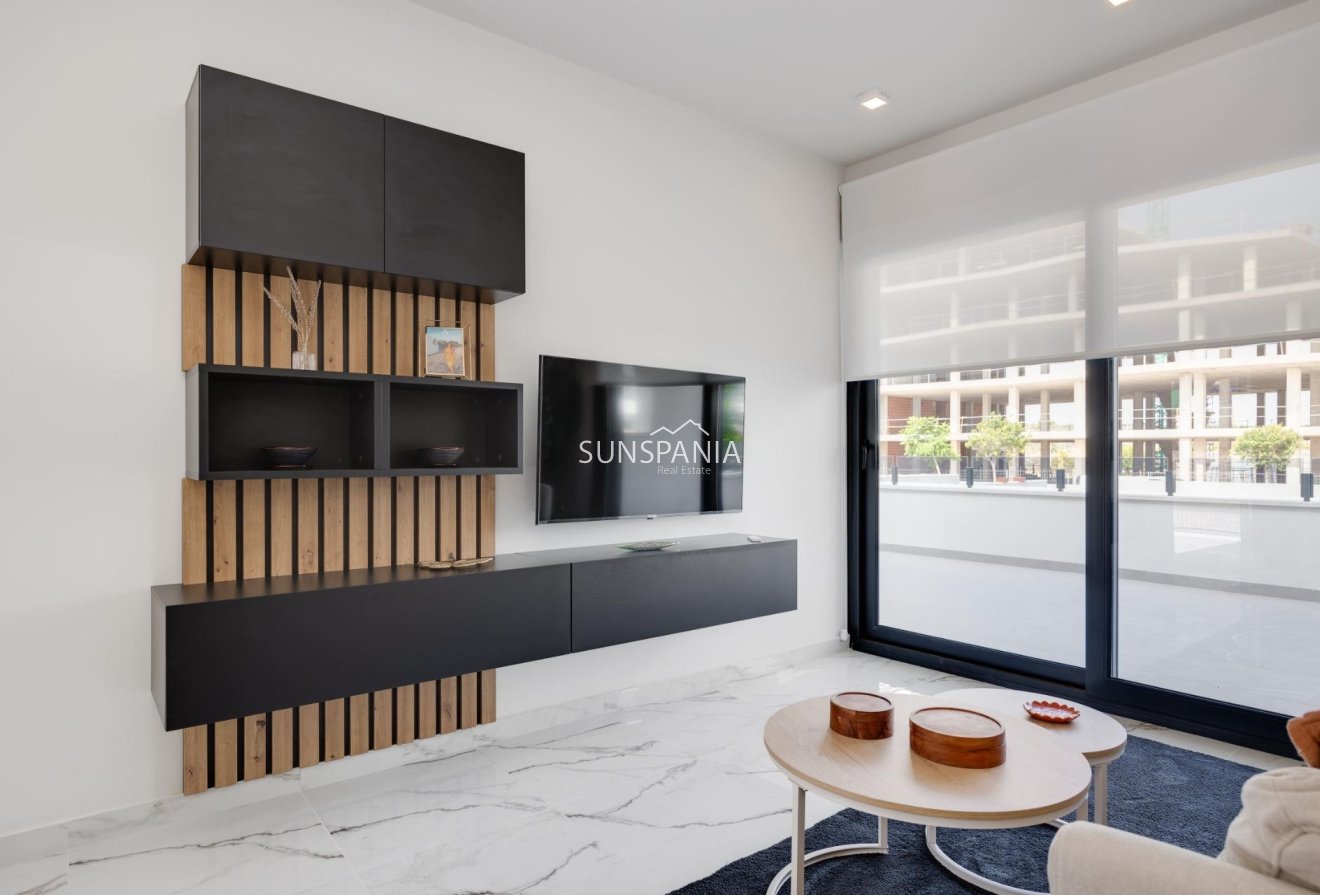 Obra nueva - Piso -
San Miguel de Salinas - Pueblo