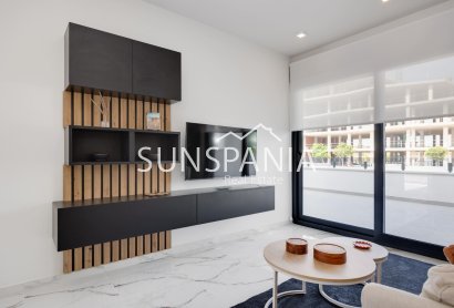 Obra nueva - Piso -
San Miguel de Salinas - Pueblo