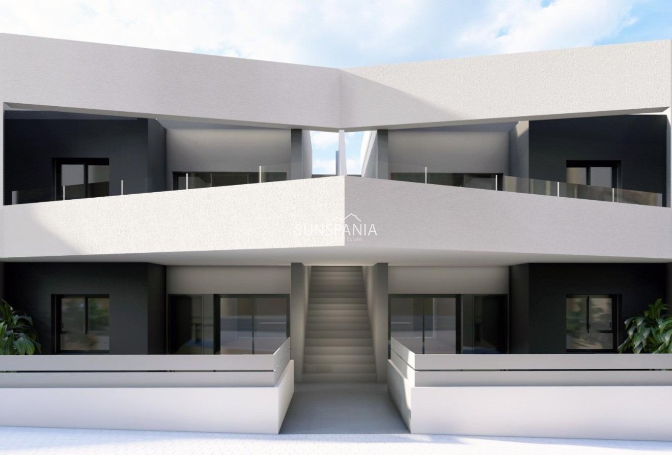 Obra nueva - Piso -
San Miguel de Salinas - Pueblo