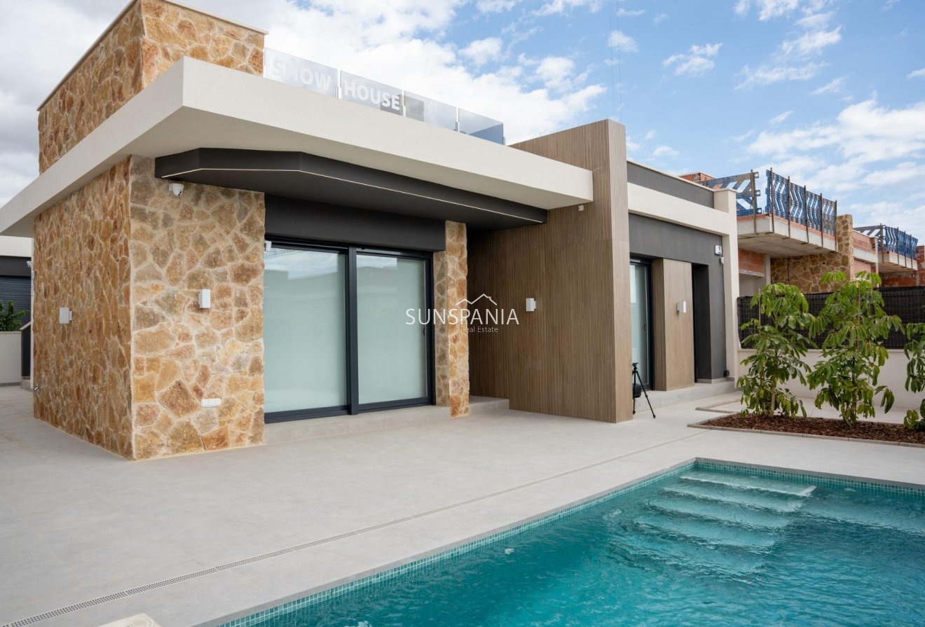 Obra nueva - Chalet -
Ciudad Quesada - Lo Marabú