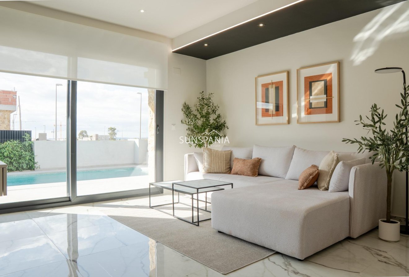 Obra nueva - Chalet -
Ciudad Quesada - Lo Marabú