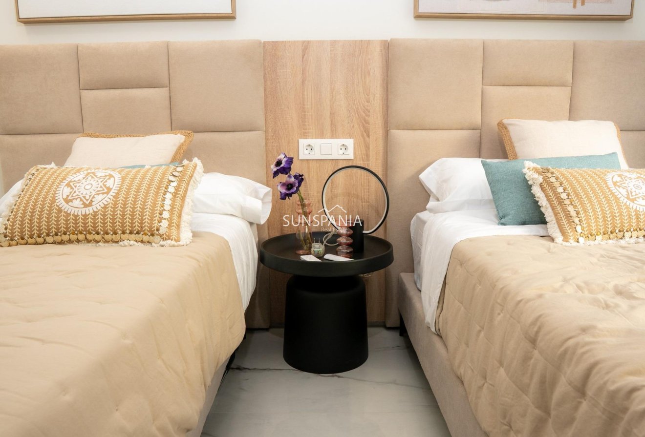 Obra nueva - Chalet -
Ciudad Quesada - Lo Marabú