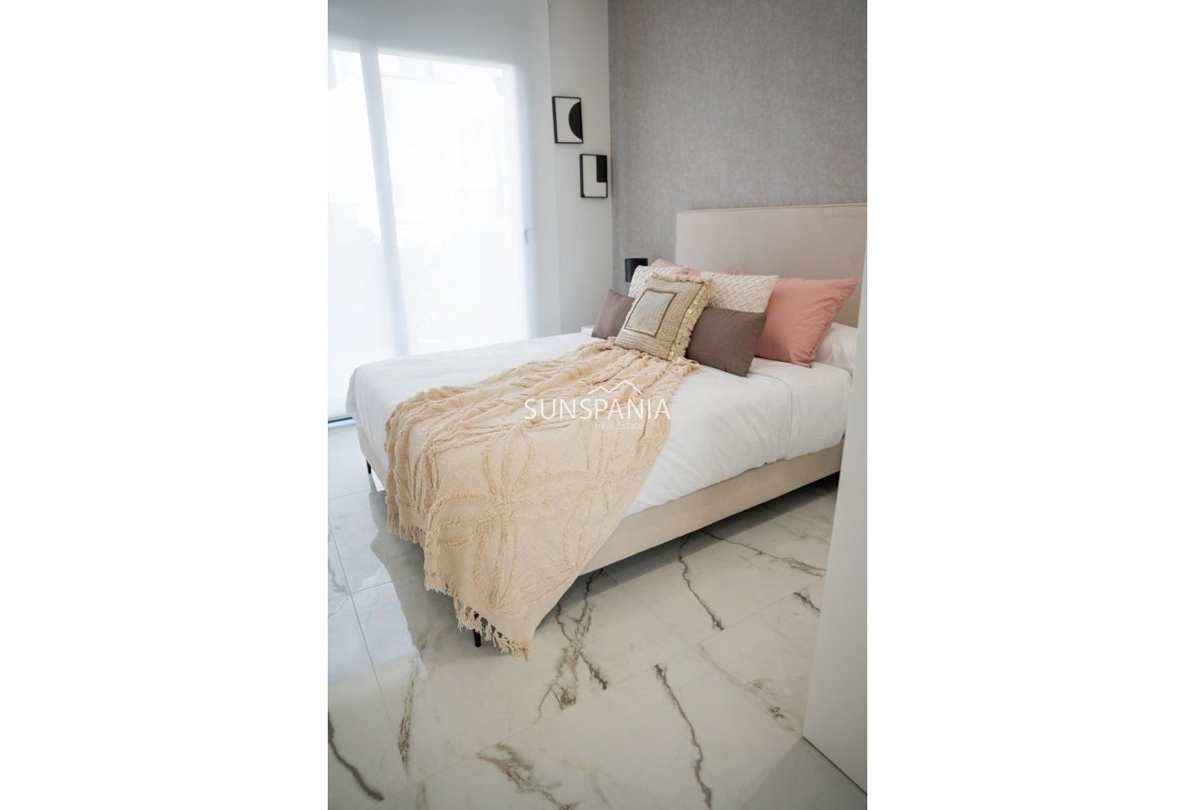 Obra nueva - Chalet -
Ciudad Quesada - Lo Marabú