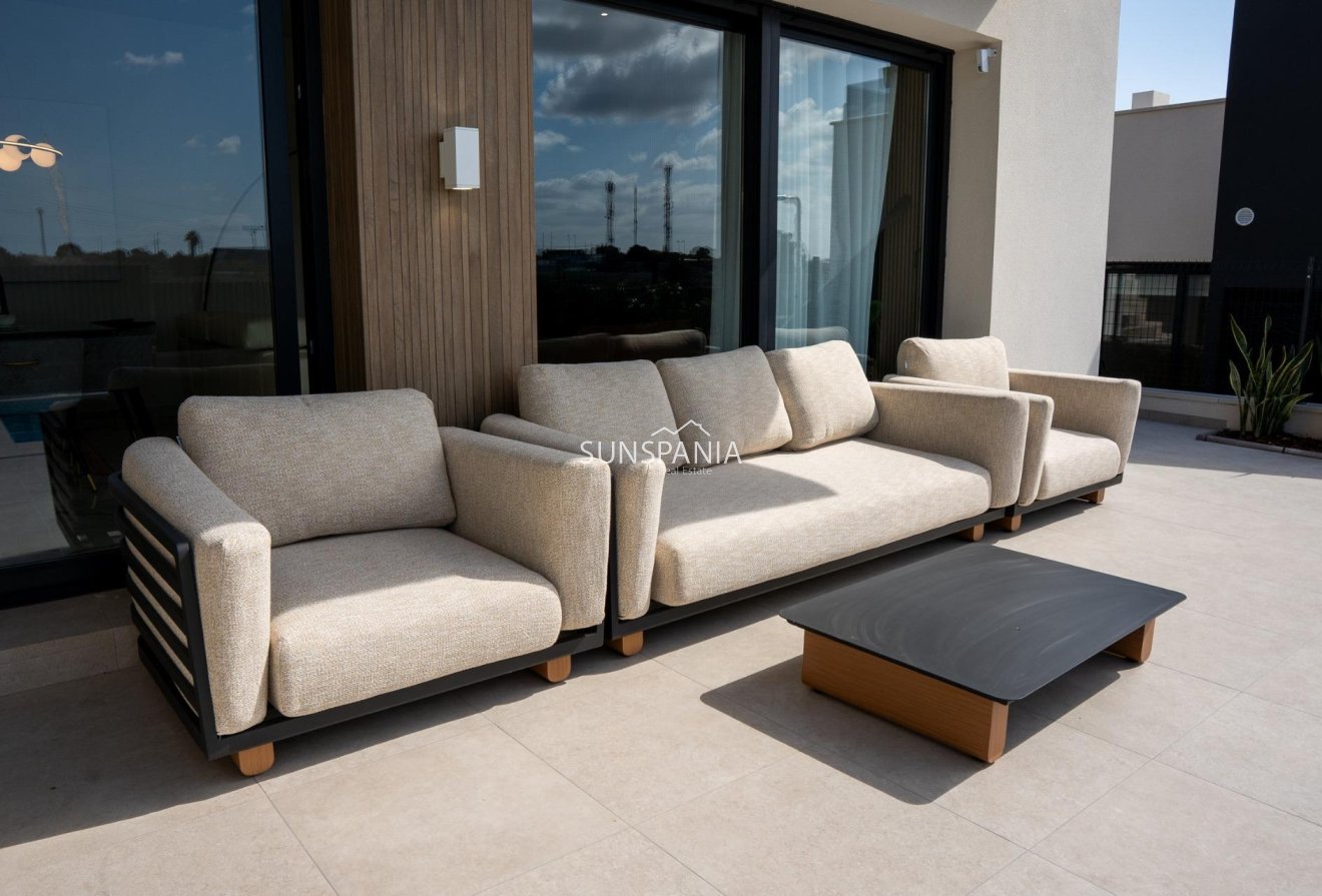 Obra nueva - Chalet -
Ciudad Quesada - Lo Marabú