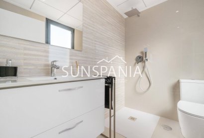 Obra nueva - Chalet -
Los Montesinos - La Herrada