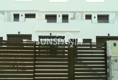 Obra nueva - Chalet -
Pilar de la Horadada - El Pilar de la Horadada