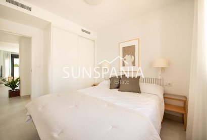 Obra nueva - Piso -
Cox - San Fernando