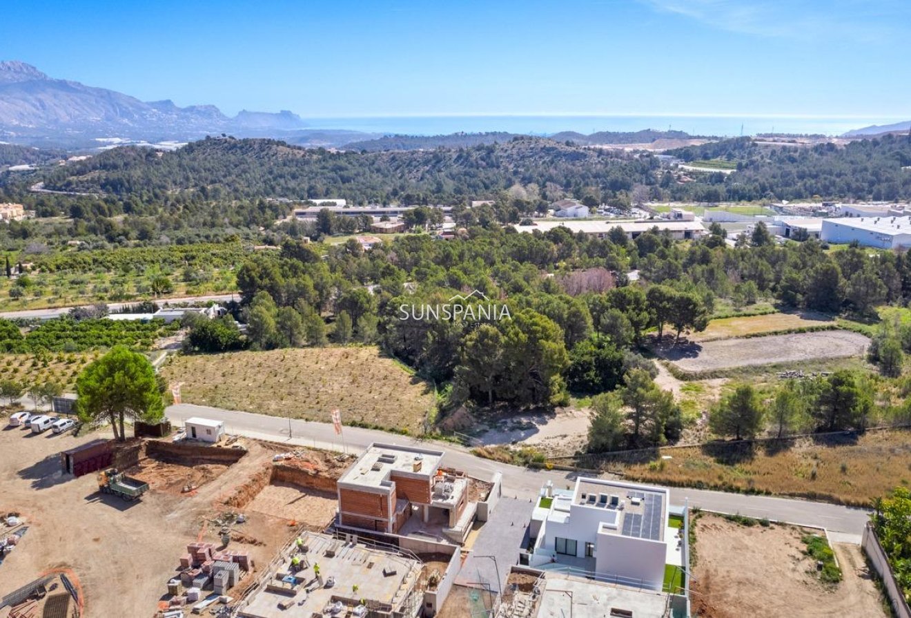 Obra nueva - Chalet -
Polop - Urbanizaciones