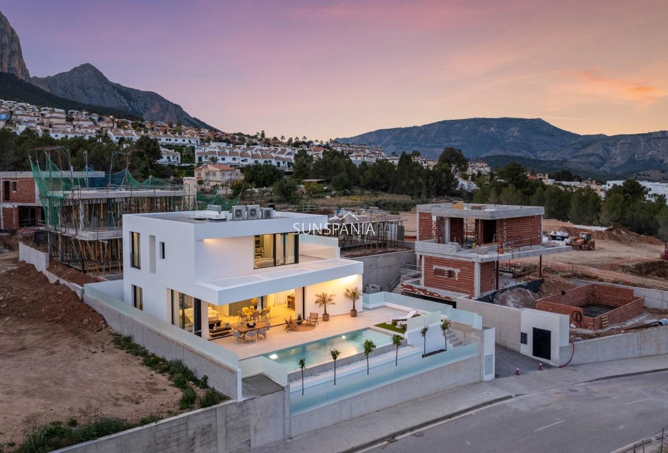 Obra nueva - Chalet -
Polop - Urbanizaciones