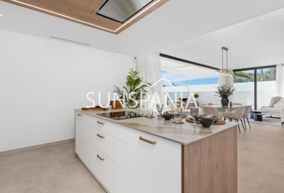 Obra nueva - Chalet -
Polop - Urbanizaciones