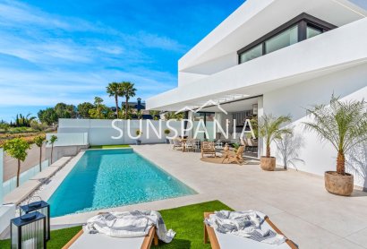 Obra nueva - Chalet -
Polop - Urbanizaciones