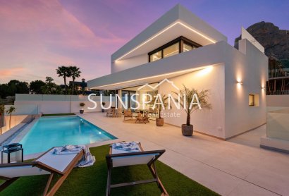 Obra nueva - Chalet -
Polop - Urbanizaciones