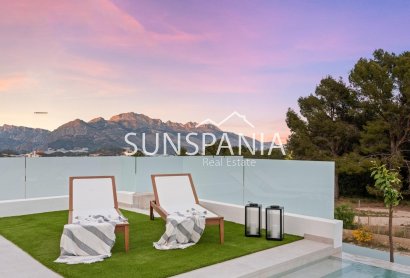 Obra nueva - Chalet -
Polop - Urbanizaciones