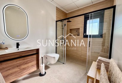 Obra nueva - Chalet -
Rafal - polideportivo