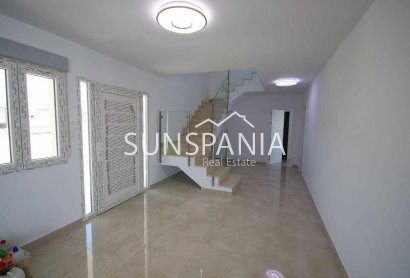 Obra nueva - Chalet -
Pinoso - Camino Del Prado