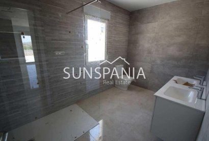 Obra nueva - Chalet -
Pinoso - Camino Del Prado