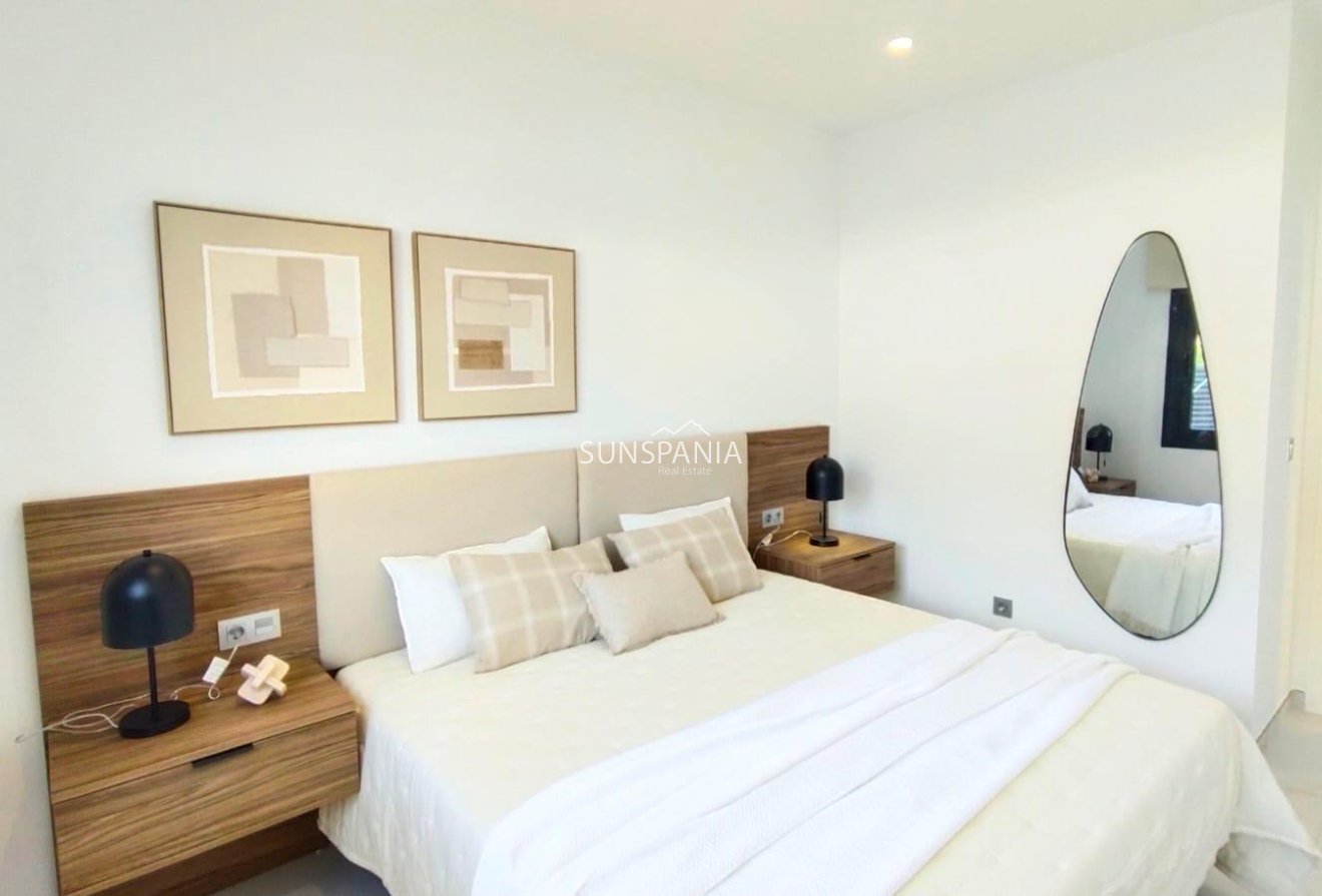 Obra nueva - Chalet -
Pilar de la Horadada - Pinar de Campoverde