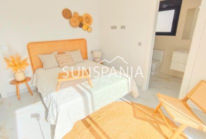 Obra nueva - Chalet -
Pilar de la Horadada - Pinar de Campoverde