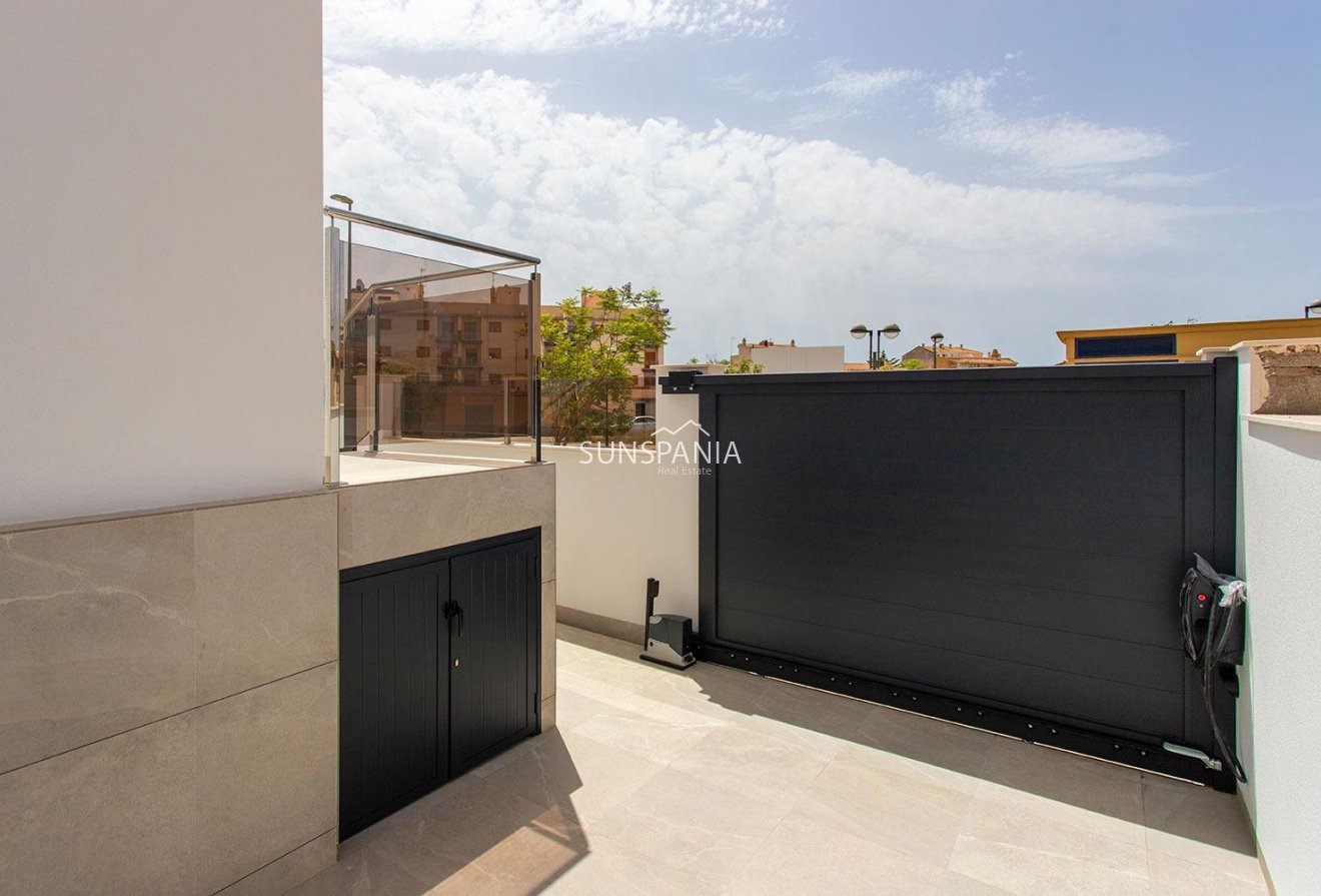 Obra nueva - Chalet -
Sucina