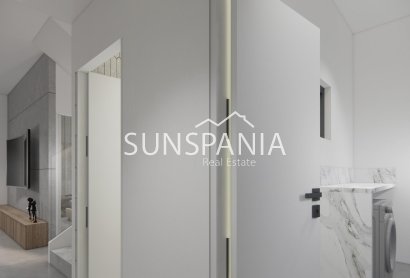 Obra nueva - Chalet -
Los Montesinos - La Herrada