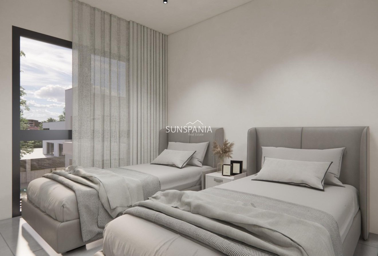 Obra nueva - Chalet -
Los Montesinos - La Herrada