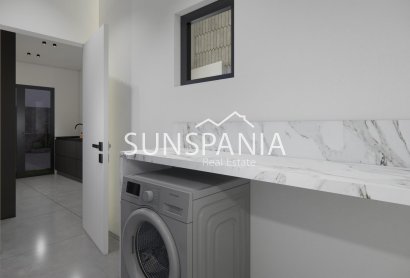 Obra nueva - Chalet -
Los Montesinos - La Herrada