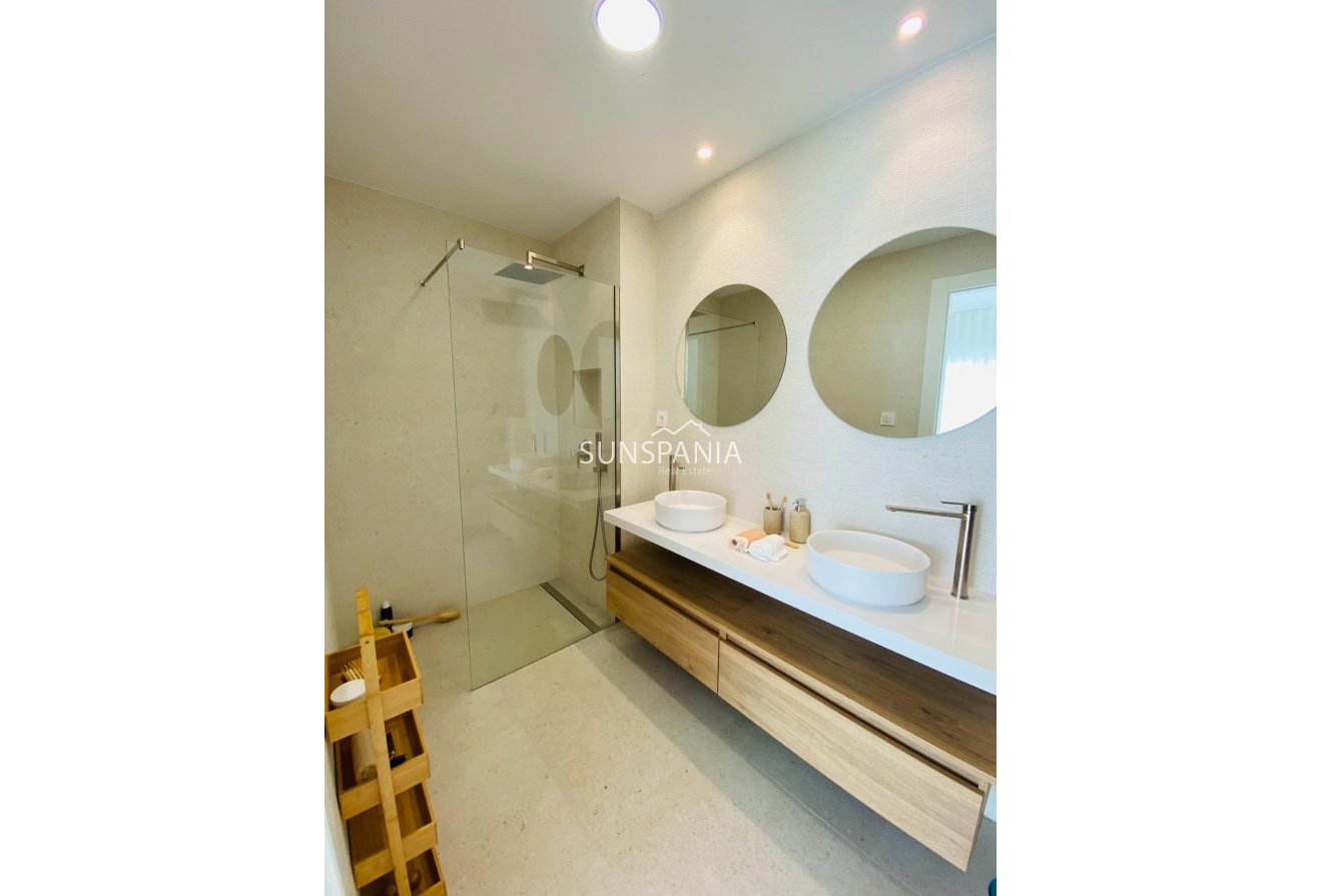 Obra nueva - Piso -
Pilar de la Horadada - pueblo