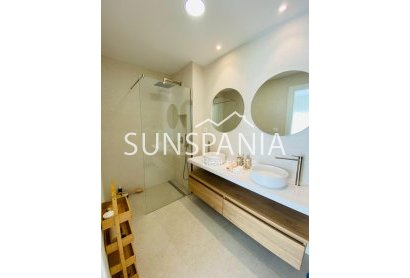 Obra nueva - Piso -
Pilar de la Horadada - pueblo