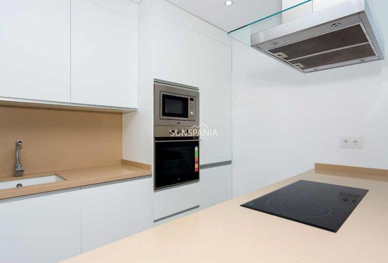 Obra nueva - Quad House -
Daya Nueva - Centro