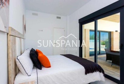 Obra nueva - Quad House -
Daya Nueva - Centro